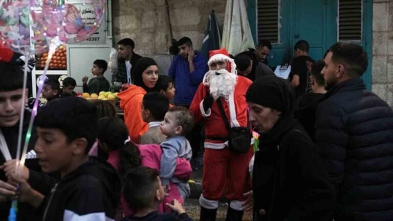 Christmas Celebrations Return To Bethlehem After Gaza War