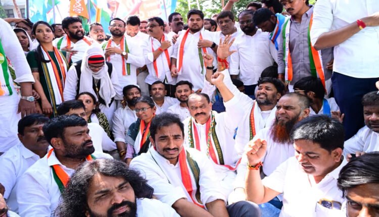 Congress lays siege to BJP offices over National Herald case