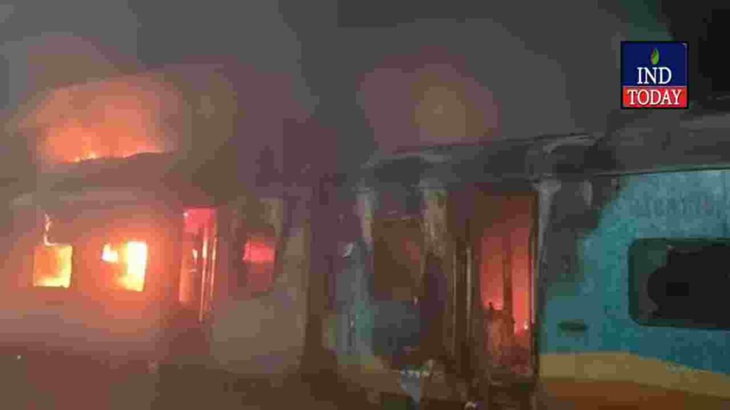 Ernakulam Express fire accident near Elamanchili, one dies