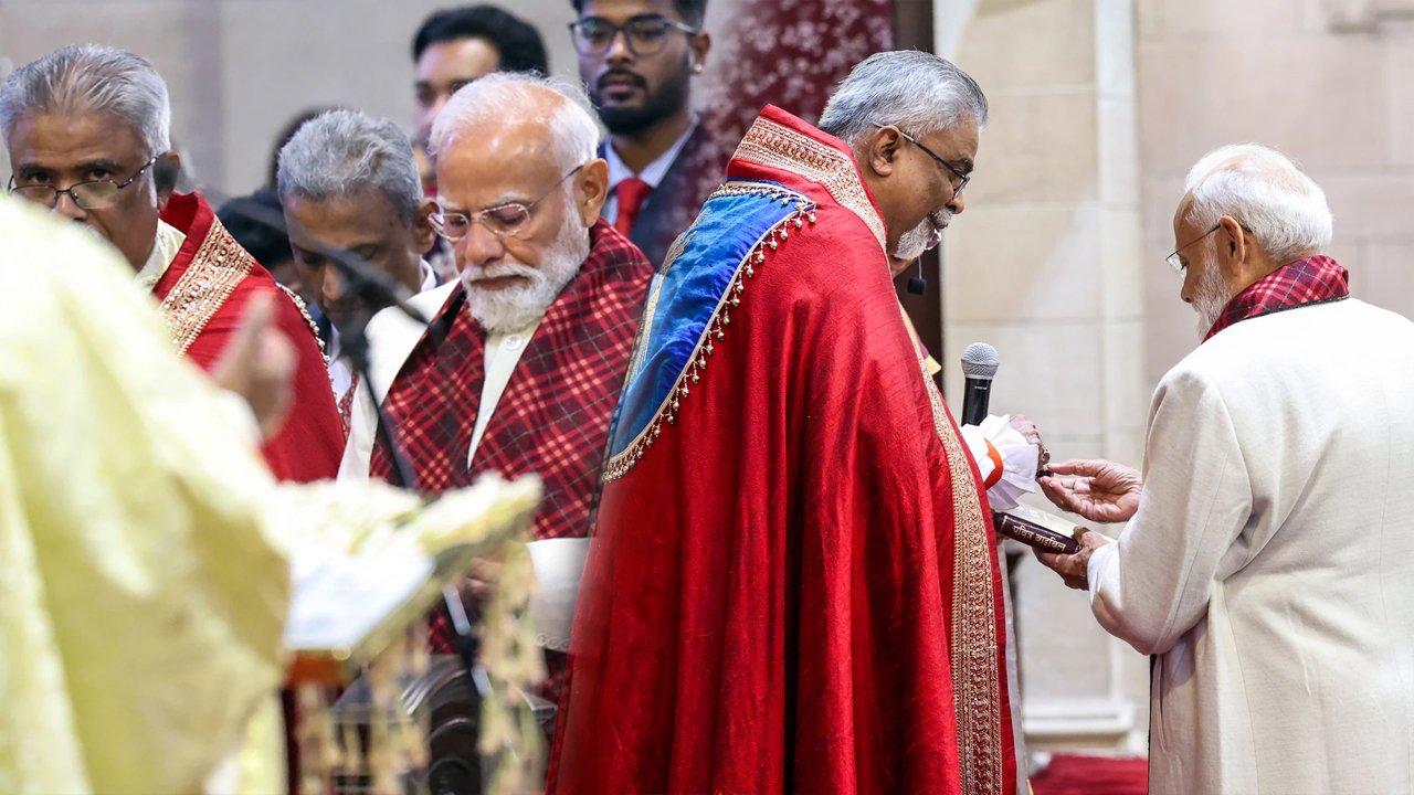 PM Modi Joins Christmas Prayers At Delhi Church, Extends Message Of Peace And Harmony