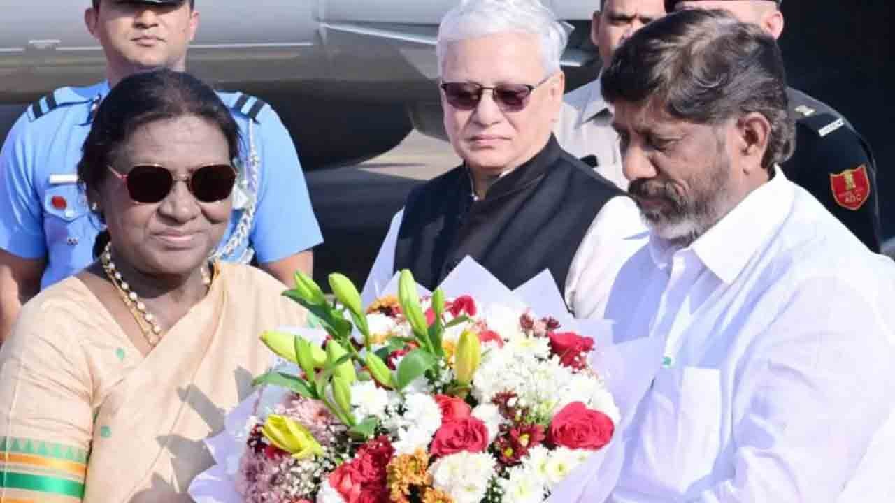 President Murmu Arrived In Hyderabad