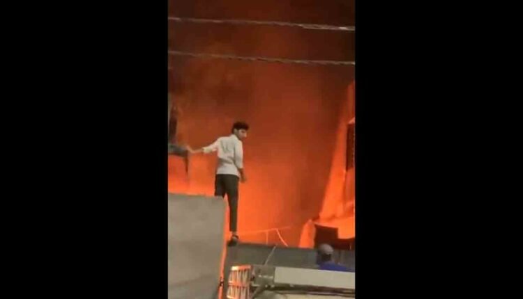 Watch: Fire Breaks Out At Footwear Unit In Old City