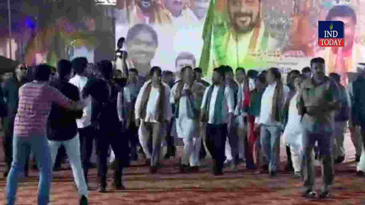 Medaram Cabinet Meeting held outside Hyderabad for first time