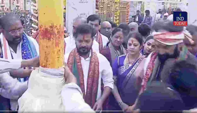 Revanth Reddy Medaram Visit, Prayers at Sammakka Saralamma