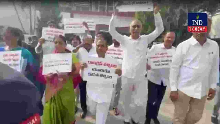 Urea Shortage: BRS Protests in Telangana Assembly