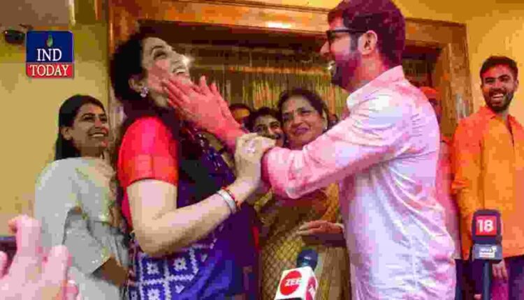 Close Associate Of Aaditya Thackeray Quits, Set To Join BJP