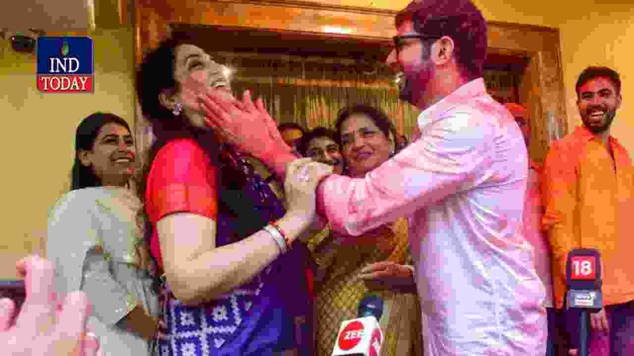 Close Associate Of Aaditya Thackeray Quits, Set To Join BJP