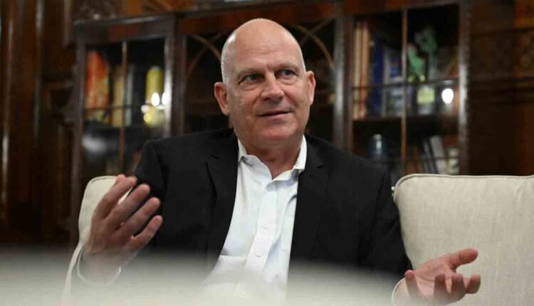 Air India CEO Search Begins Amid Performance Concerns