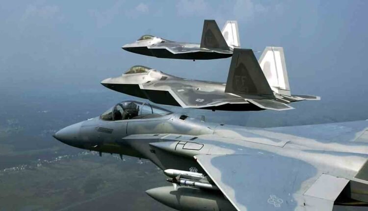 British-French Warplanes Strike IS Weapons Site In Syria