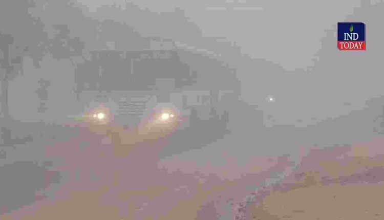Dense Fog in Telangana Disrupts Traffic and Flights