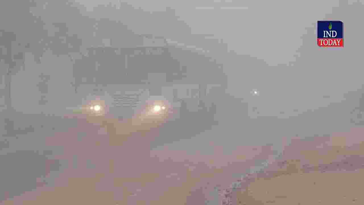 Dense Fog in Telangana Disrupts Traffic and Flights
