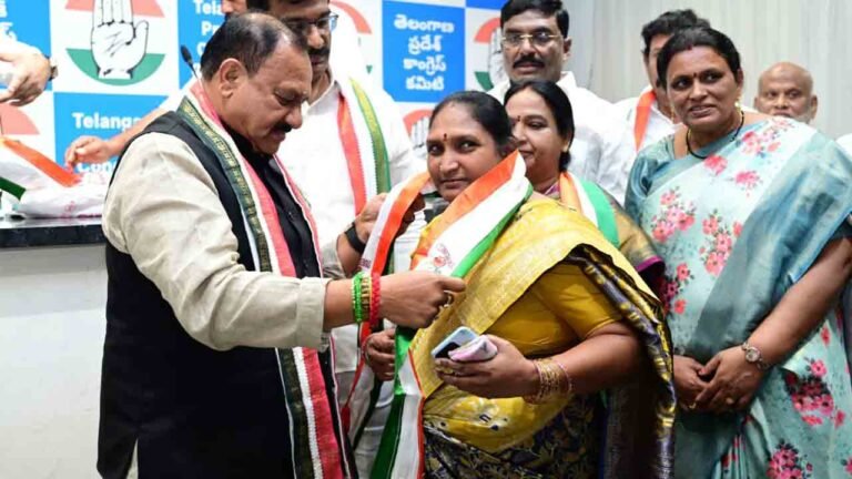 Five Khammam Women Corporators Quit BRS, Join Congress