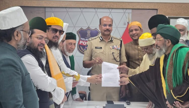 Puranapool Communal Incident: Scholars, Sufis Meet DGP Shivadhar Reddy