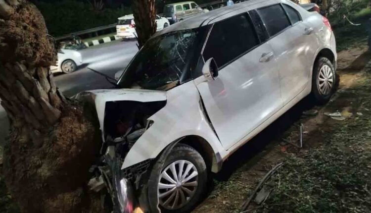 Cab Hits Tree, Pregnant Woman Seriously Injured Near RGIA