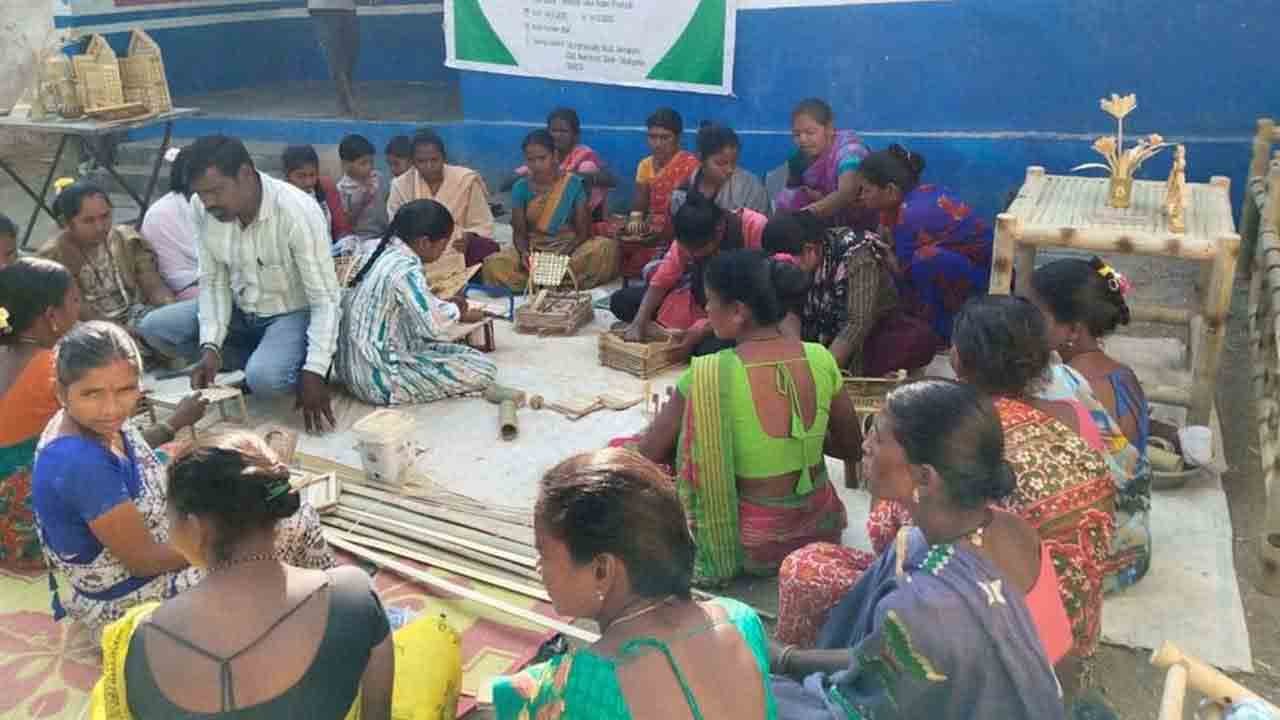 Tribal Women Bamboo Training Boosts Livelihoods In Kawal