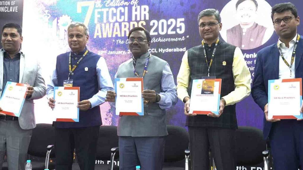 FTCCI HR Awards Presented By Minister Gaddam Swamy