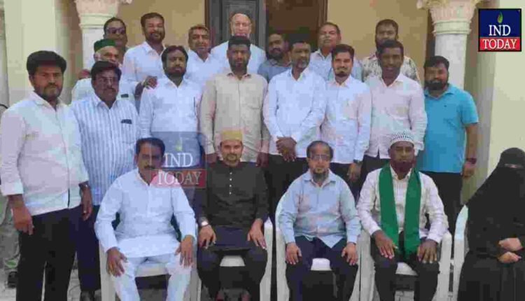 Nizamabad Newly Elected AIMIM Corporators Met Asaduddin Owaisi