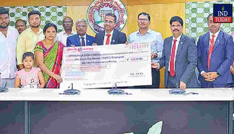 Union Bank, TGRTC Hold Talks On Corporate Salary Tie Up