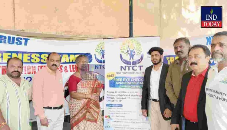 Free Eye Camp Held At Vijaynagar Colony school