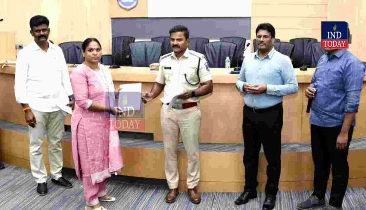 Cyberabad Police Organize Defreeze Accounts Mela, Issue NOC to Victims