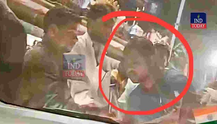 AIMIM Workers Attacked Near Lal Darwaza