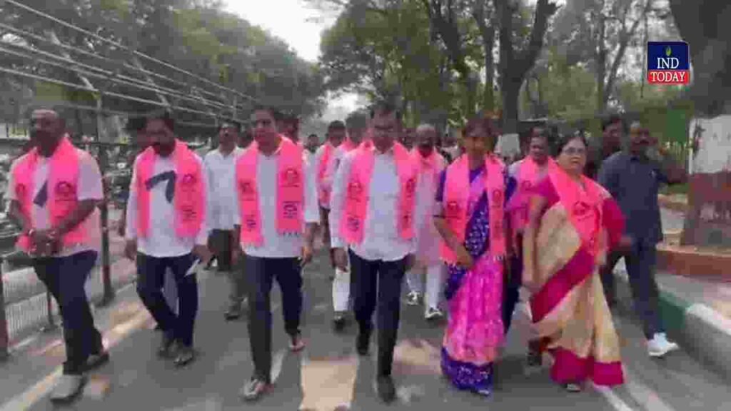 BRS protest at Hyderabad Gun Park Rythu Bandhu, 6 Guarantees Now!