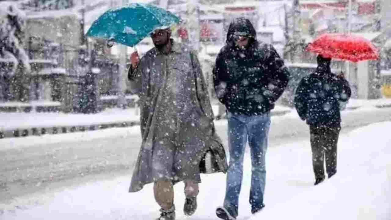 Jammu Kashmir Weather: Rain and Snow Continue for Second Day
