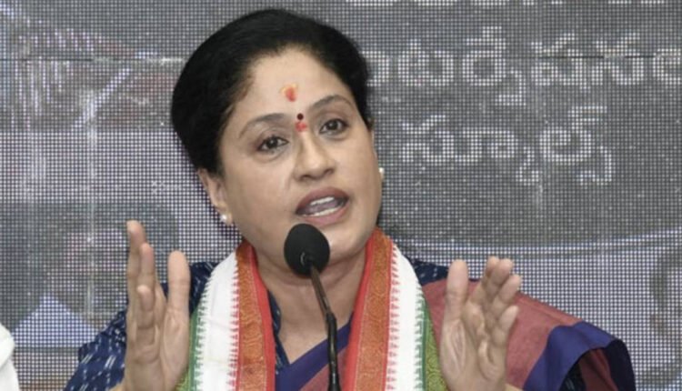 MLC Vijayashanthi Raises Telangana Activists Welfare Issue