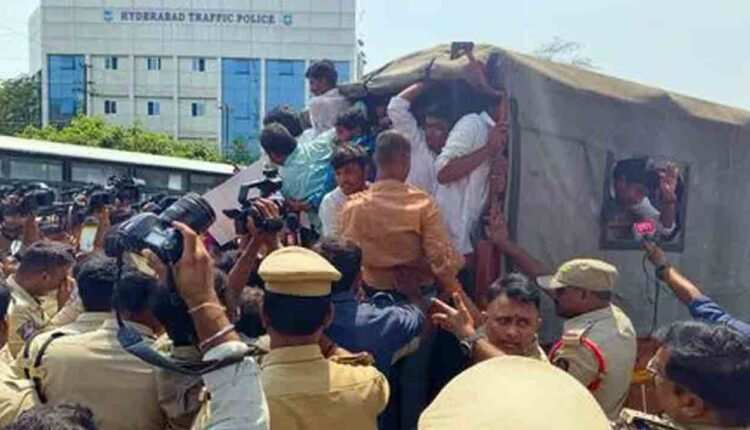 Students Chalo Assembly Protest Sparks Clashes