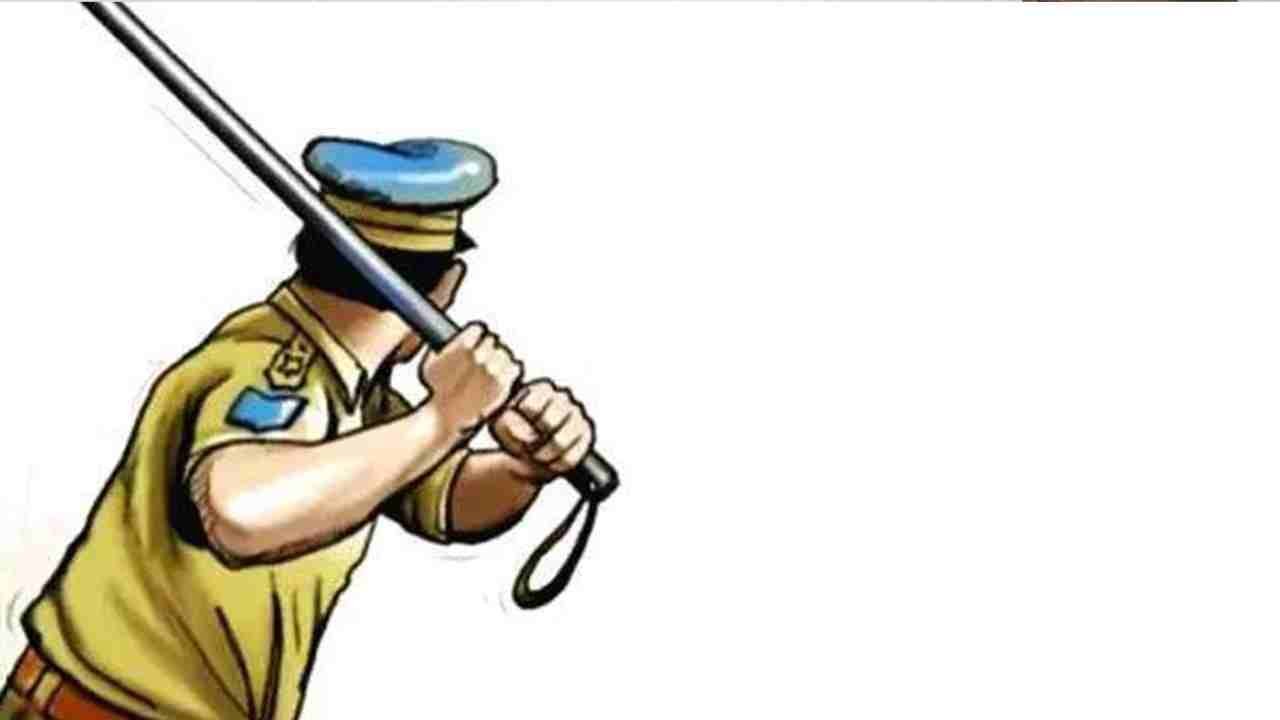 Constable Entered The Room And Lathicharge The Students