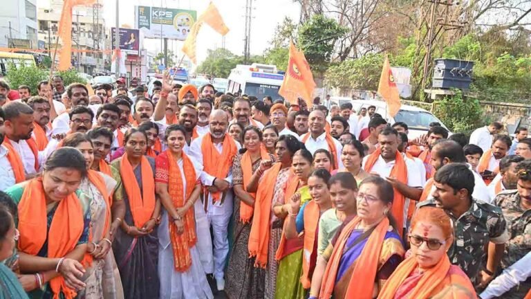 Anjanna Aashirvadha Padayatra Begins From Karimnagar