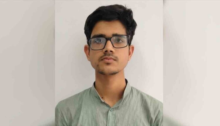 ISIS Online Module: Dental Student Arrested In UP
