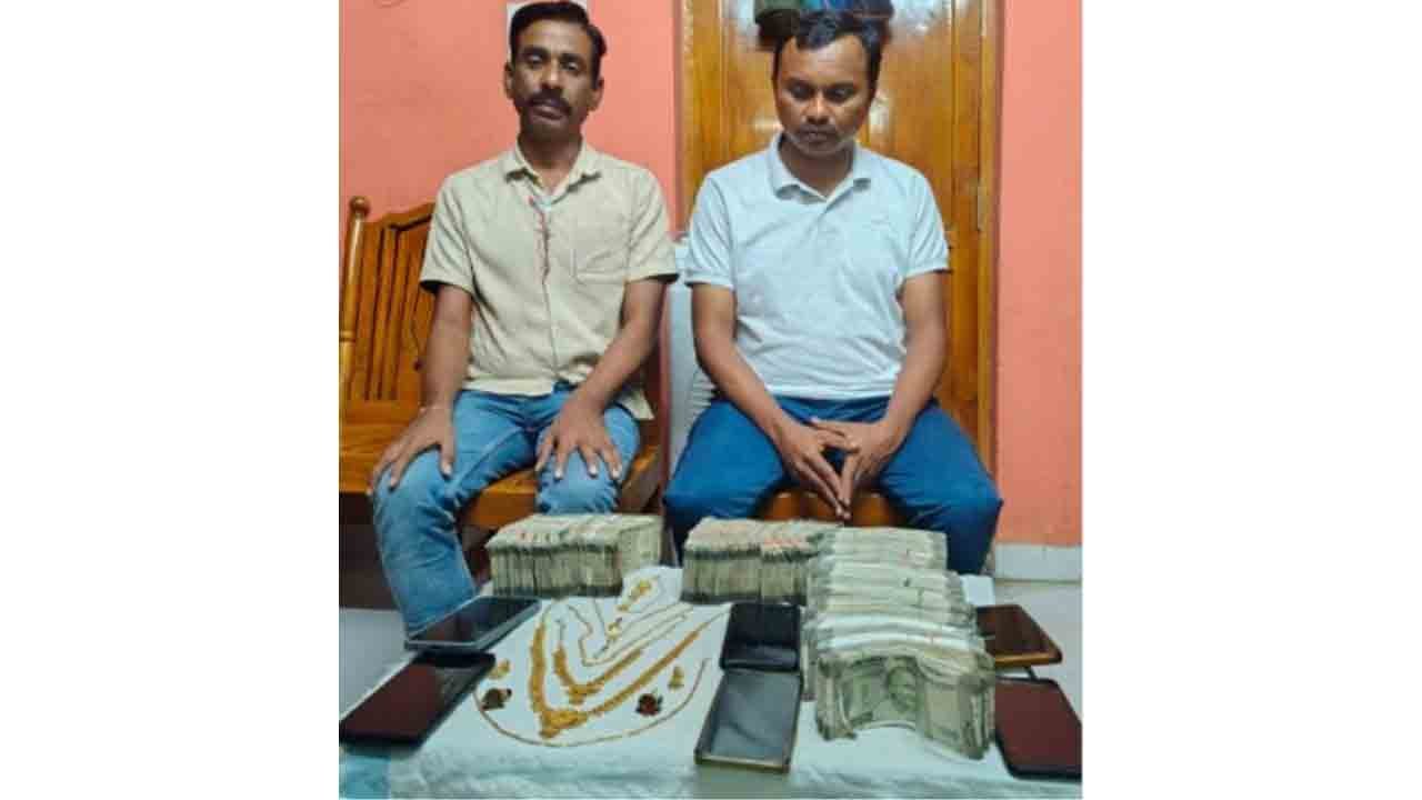 ACB Raids Karimnagar CI, Cash And Gold Seized