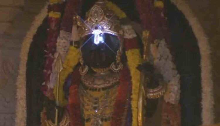 Surya Tilak Ayodhya: Sun Rays Illuminate Ram Lalla