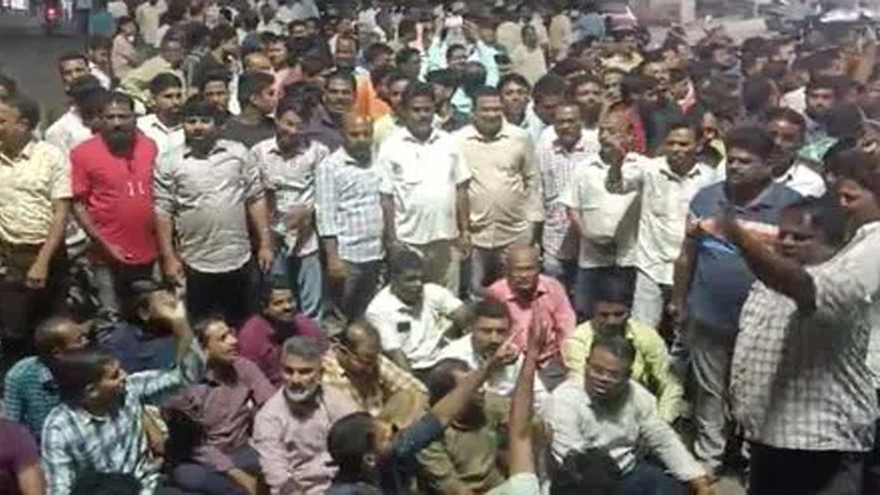 Doctors Protest In Nirmal After Paediatricians Assaulted By Patient Relative