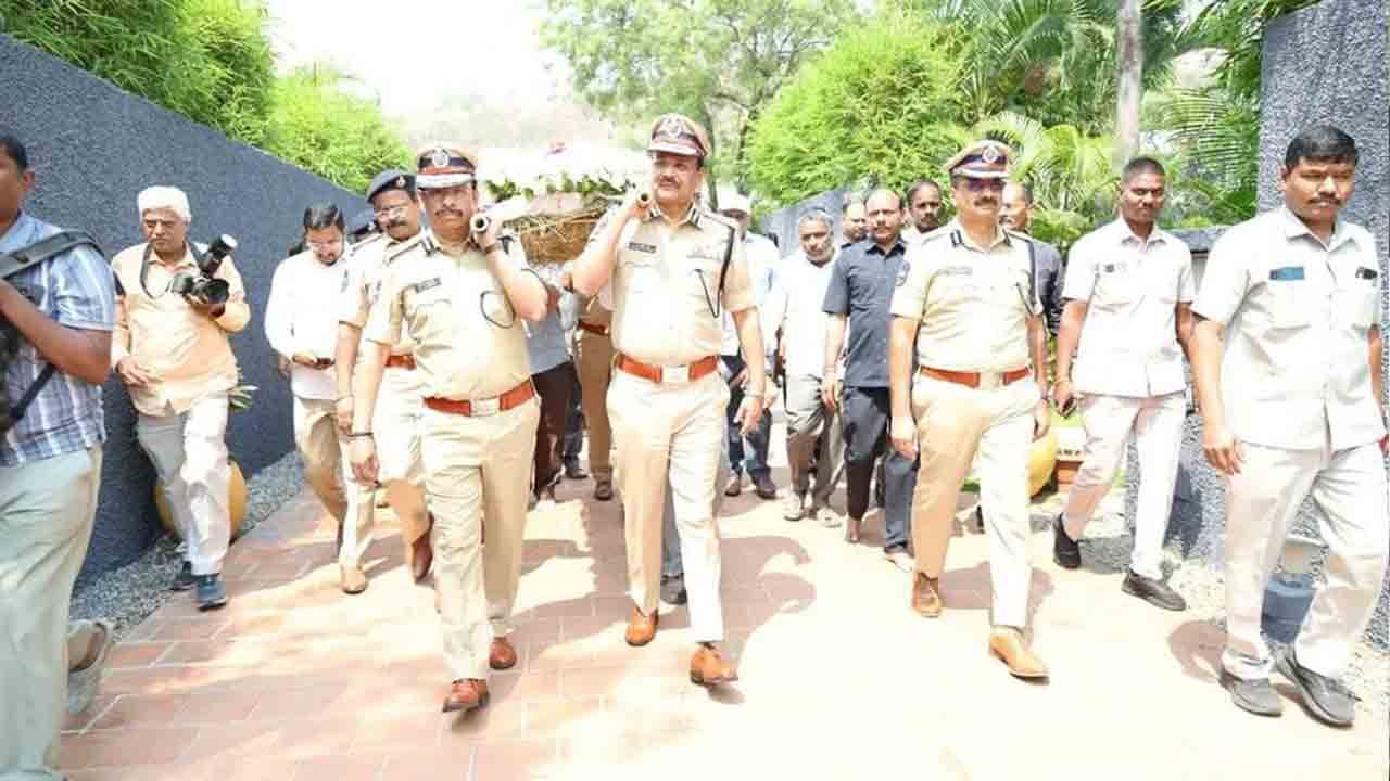 Police Public Relations System Strengthened by HJ Dora