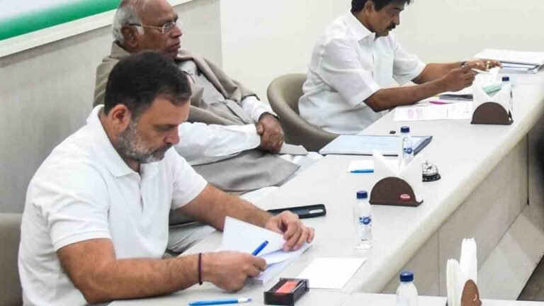 Congress Akbar Road Notice To Vacate Office By March 28