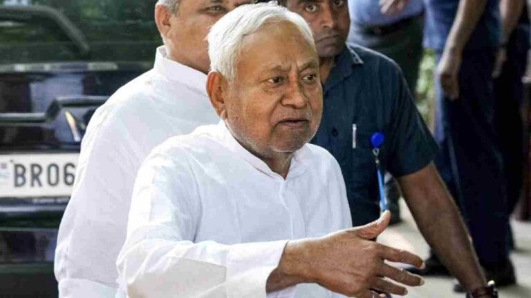 Bihar CM Nitish Kumar Resigns Bihar CM Nitish Kumar Resigns
