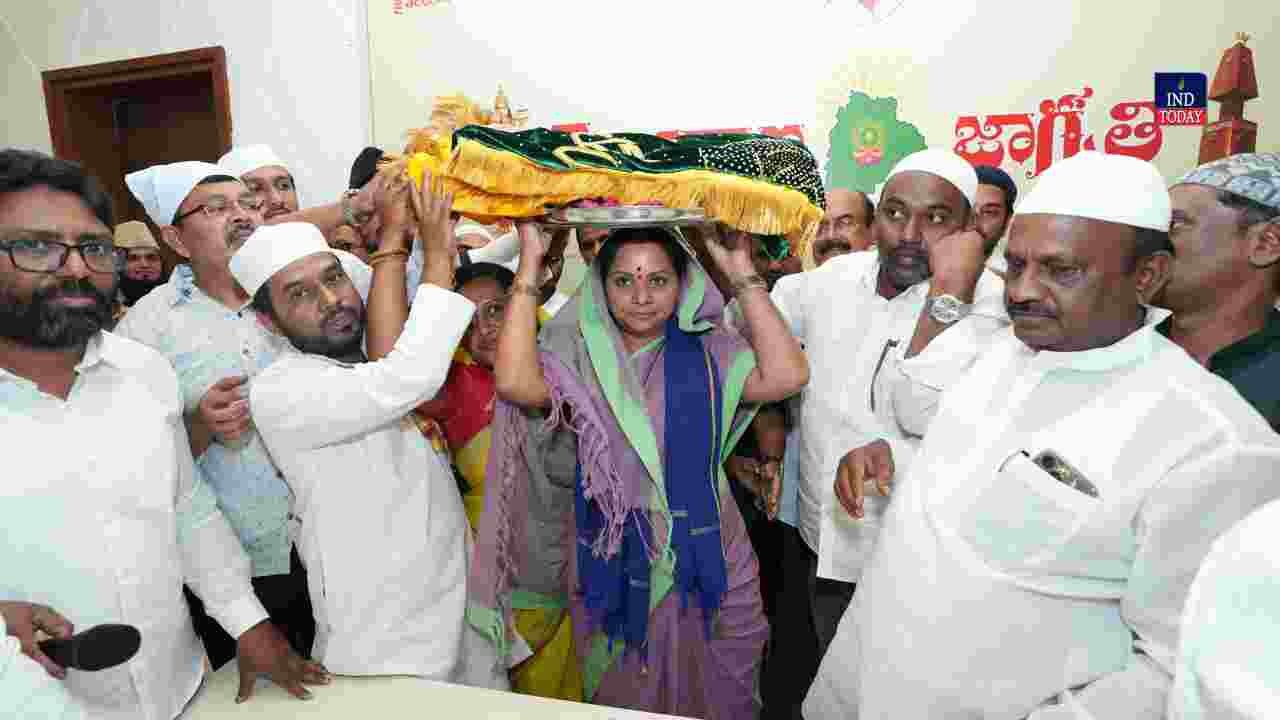 Hyderabad: Kavitha Sends Chadar to Ajmer Dargah