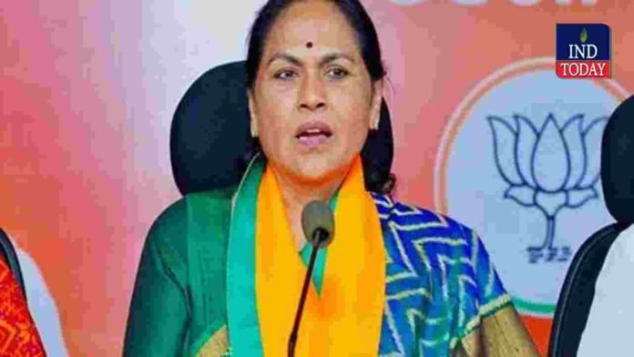 Shobha Karandlaje Targets Congress Over Women Bill