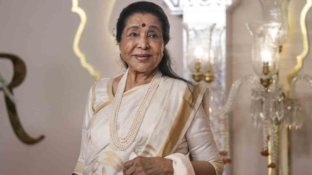 Singer Asha Bhosle Passes Away At 92
