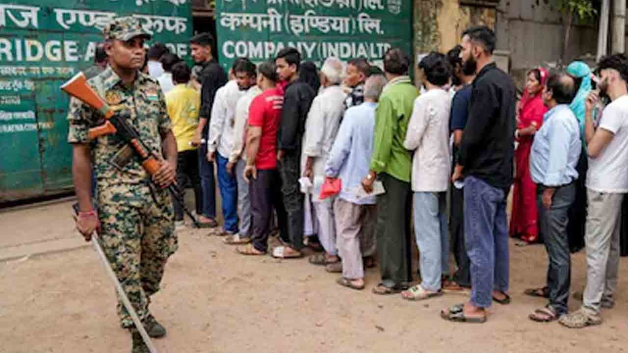 Clashes And EVM Complaints Mark Bengal Polling