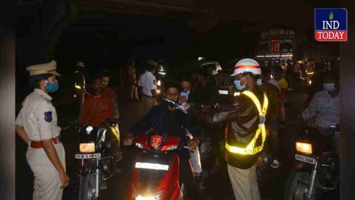 992 Booked For Drunken Driving In Hyderabad Checks