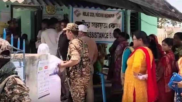 Voter Turnout In Bengal 78.77 Percentage And In Tamil Nadu 70 Percent By 3 PM