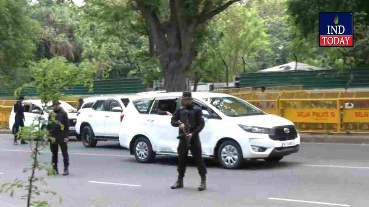 Ministers, Chief Ministers Shift To Metros And EVs After Modi Appeal