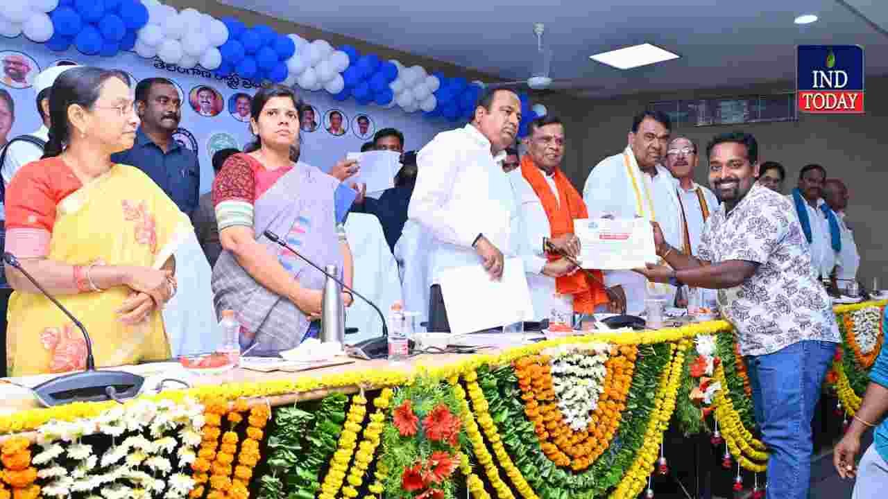 Telangana Govt Conducts Grand Praja Palana Pragathi Pranalika Meeting In Nizamabad