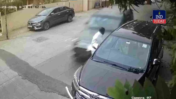 Lawyer Injured In Attempt To Murder In Hyderabad