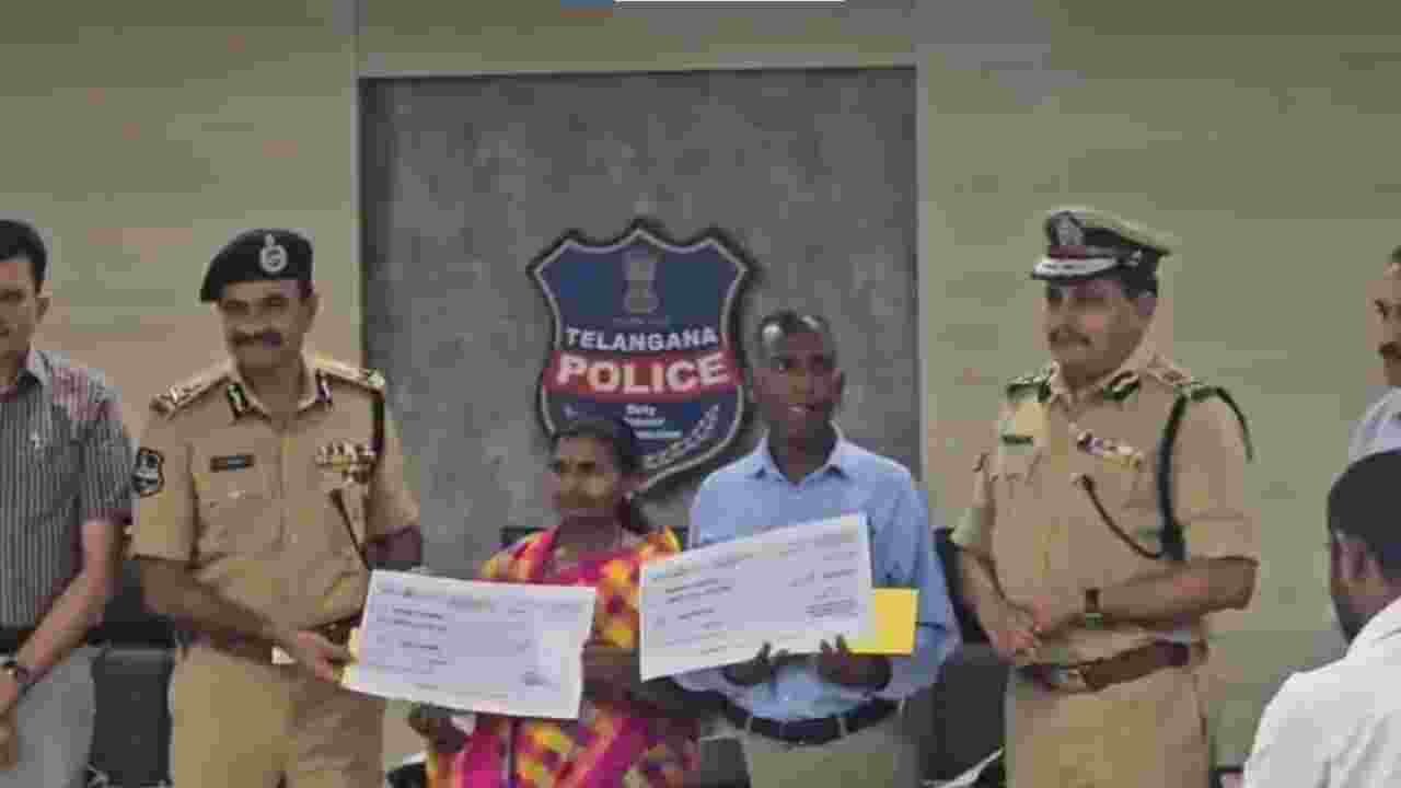 DGP Hands Over Cheques To Surrendered Maoist Couple
