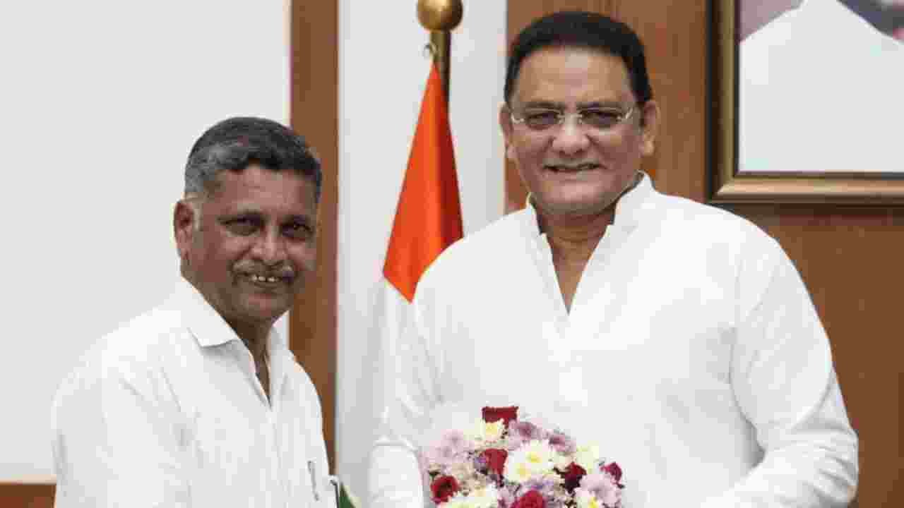 Abdul Hameed Assumes Charge As Telangana Minority Welfare Director