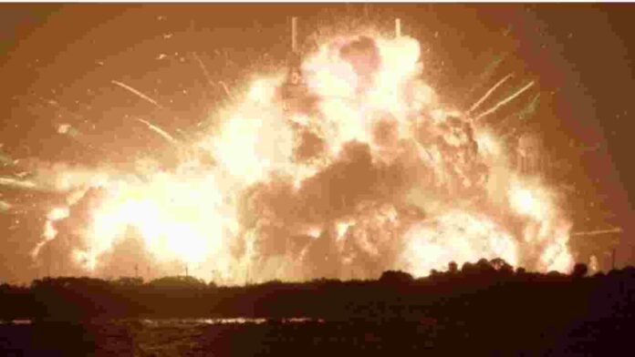 Blue Origin’s New Glenn Rocket Explodes During Test